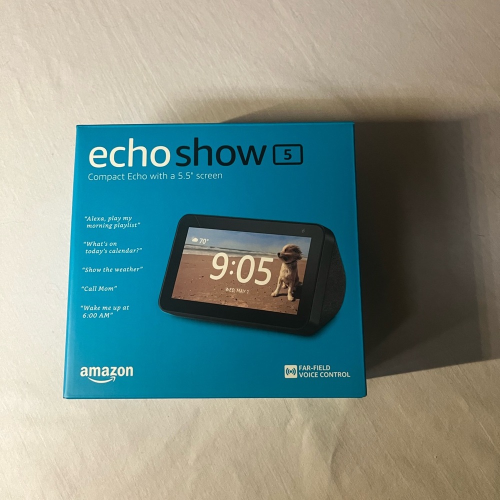Amazon Echo Show 5 in Black